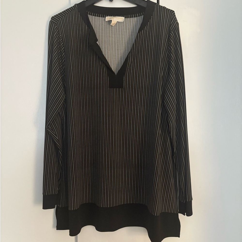 Black and White Striped Women's Top